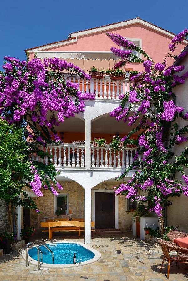 Apartments Salcinovic Medulin Buitenkant foto
